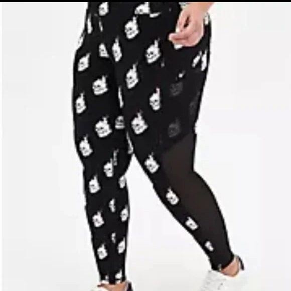 Torrid skull leggings - Picture 2 of 7